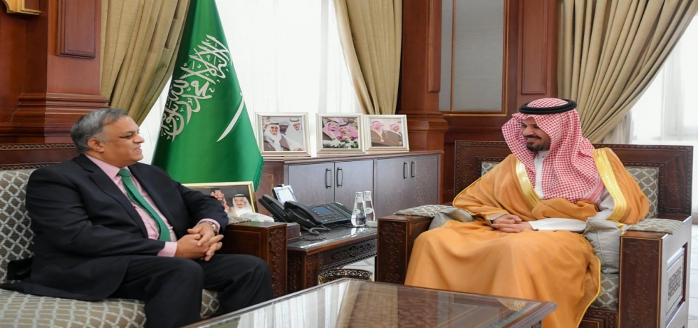 Ambassador Dr. Suhel Ajaz Khan met with HRH Prince Salman bin Sultan bin Abdulaziz Al Saud, Governor of Madinah Region & Chairman of the Hajj & Umrah Committee on 29 May 2024.
